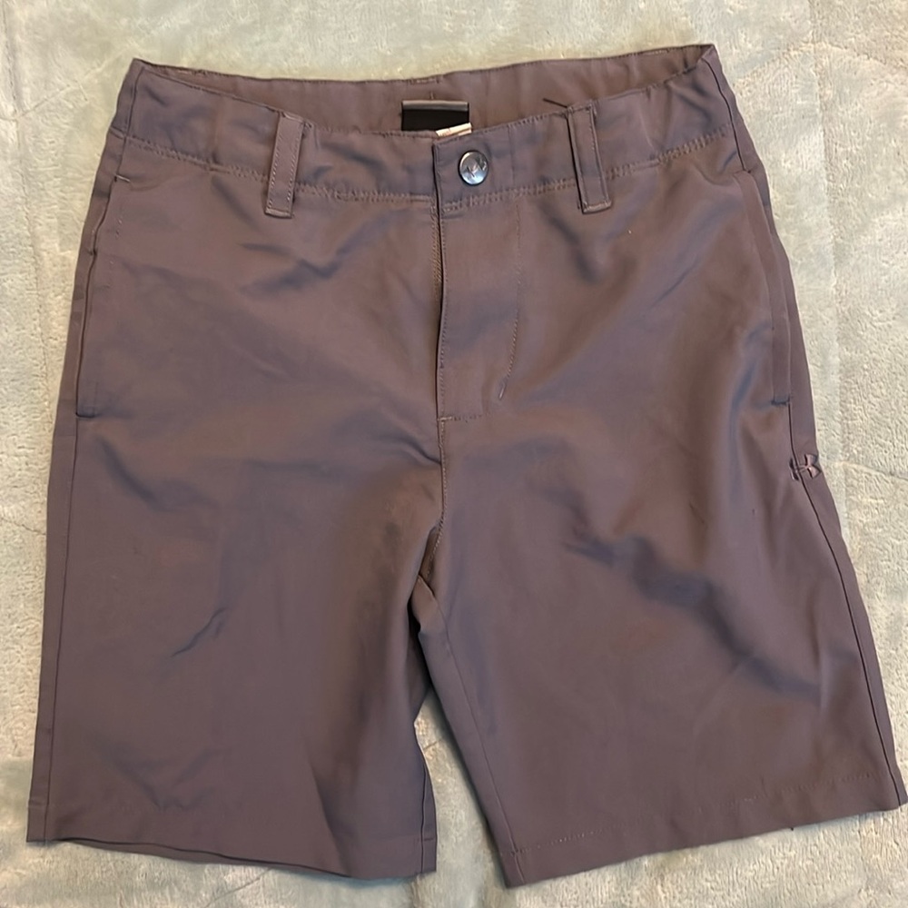 SOLD Youth Boys Under Armour Match Play Dress Shorts 6 Gray
